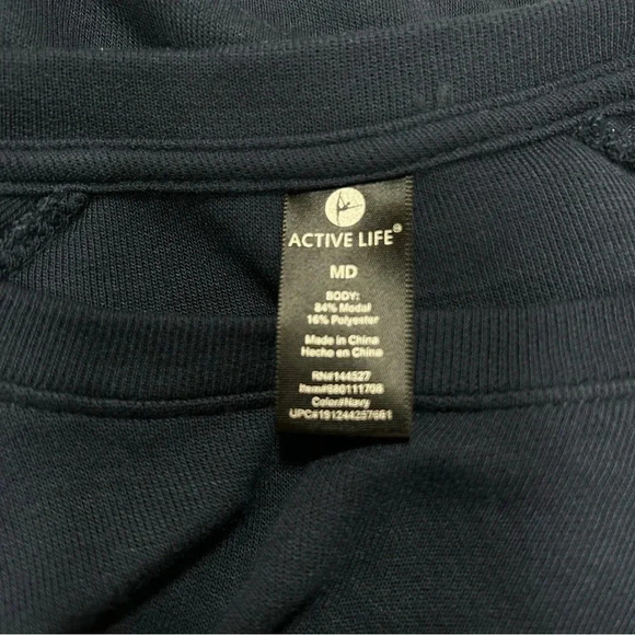 Active Life Women’s Medium Navy Blue Long Sleeve Casual Soft Crewneck Knit Top - Picture 5 of 7